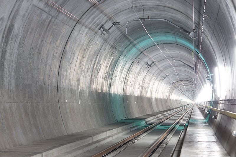 ABB’nin olağanüstü iklim koşullarına karşı esnek, kolay montajlı, uçtan uca koruma sağlayan kelepçeli, spiralli ve rakorlu PMA kablo koruma sistemleri ABB’nin olağanüstü iklim koşullarına karşı esnek, kolay montajlı, uçtan uca koruma sağlayan kelepçeli, spiralli ve rakorlu PMA kablo koruma sistemleri