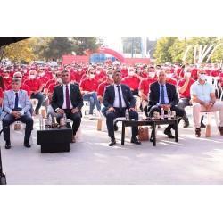 Kapaklı Belediye Başkanı Mustafa Çetin, Kapaklı Emniyet Müdürü Özkan Kara, Petrol-İş Sendikası Genel başkanı Süleyman Akyüz, İstanbul 1 Nolu Şube Başkanı Ahmet Baranlı, Çerkezköy Kent Konseyi Başkanı Tuncay Üstünol Kapaklı Belediye Başkanı Mustafa Çetin, Kapaklı Emniyet Müdürü Özkan Kara, Petrol-İş Sendikası Genel başkanı Süleyman Akyüz, İstanbul 1 Nolu Şube Başkanı Ahmet Baranlı, Çerkezköy Kent Konseyi Başkanı Tuncay Üstünol