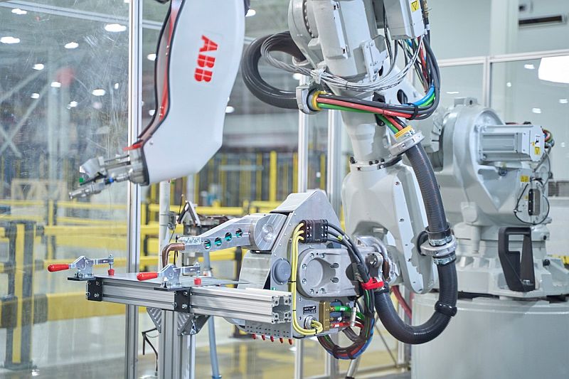 ABB, son teknolojiye sahip robotik tesisini Amerika Birleşik Devletlerinde açtı