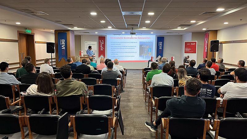 Danfoss İklimlendirme Çözümleri Türkiye, İzmir'de Konut Isıtmasına Yönelik Eğitim Düzenledi